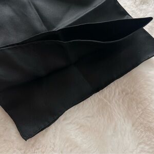 Vintage Black Silk Pocket Square – Hand-Rolled Edges – 18”x18”